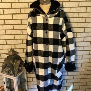 RDI / Black & White Plaid Hooded Jacket   Size XL